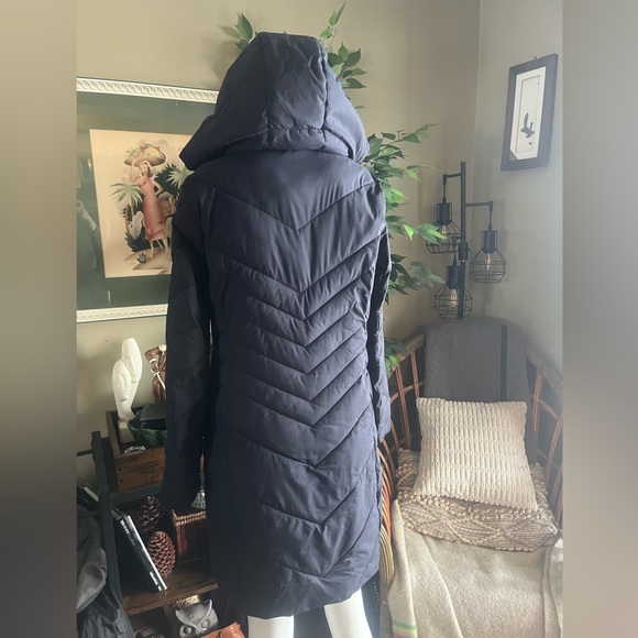 Michael Kors Packable Puffer - Picture 4 of 9